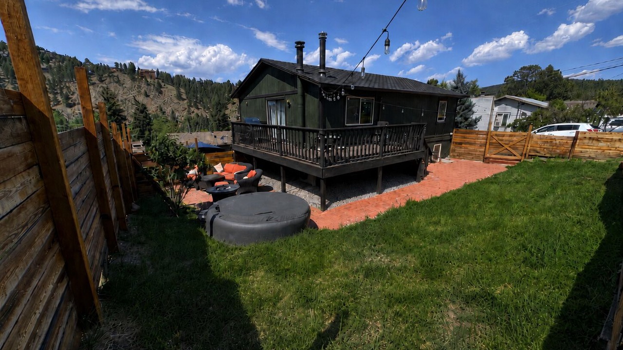 Photo of Patio Balcony in Kittredge