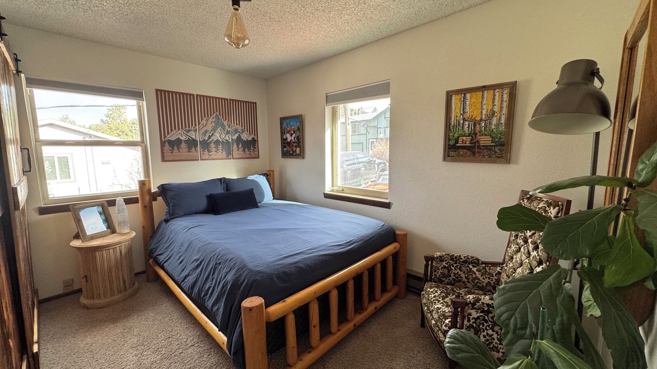 Photo of Bedroom in Kittredge
