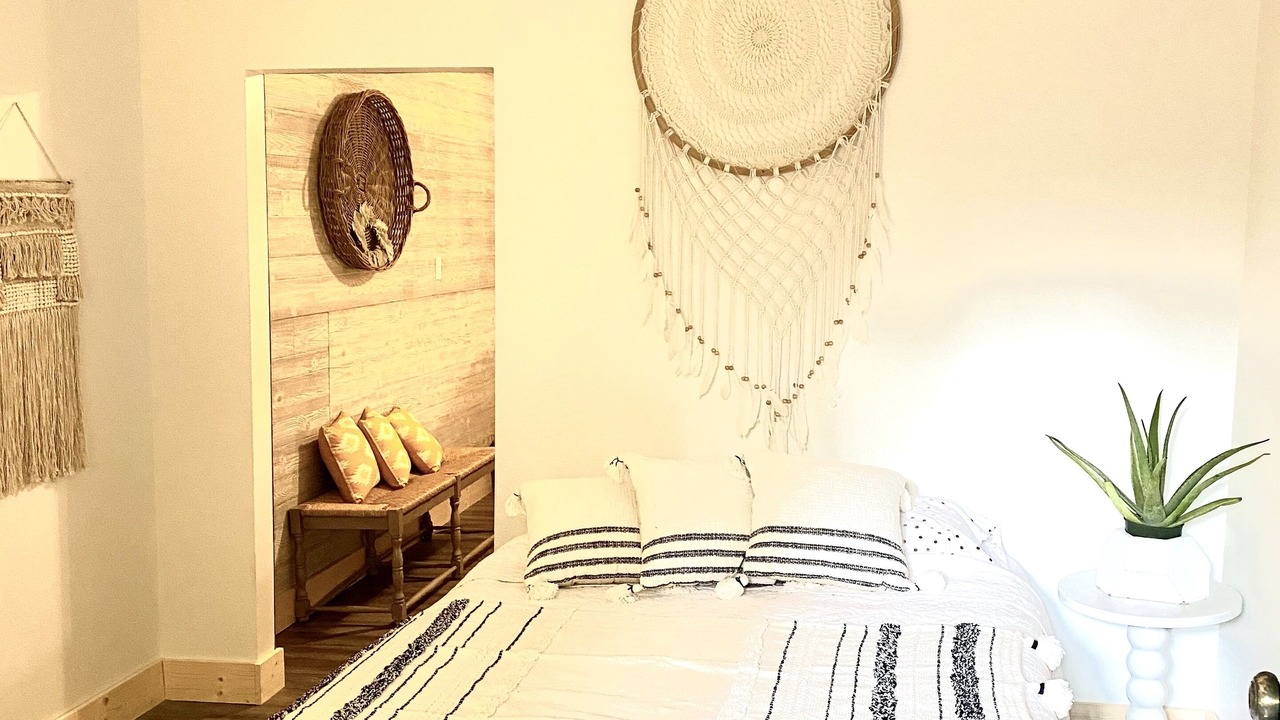 Photo of Bedroom in Benson Gardens