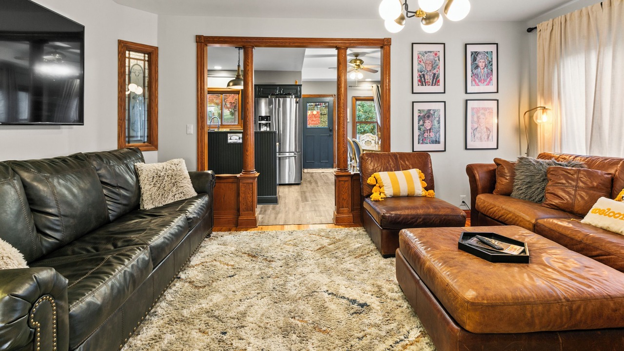 Photo of Livingroom in Benson Gardens