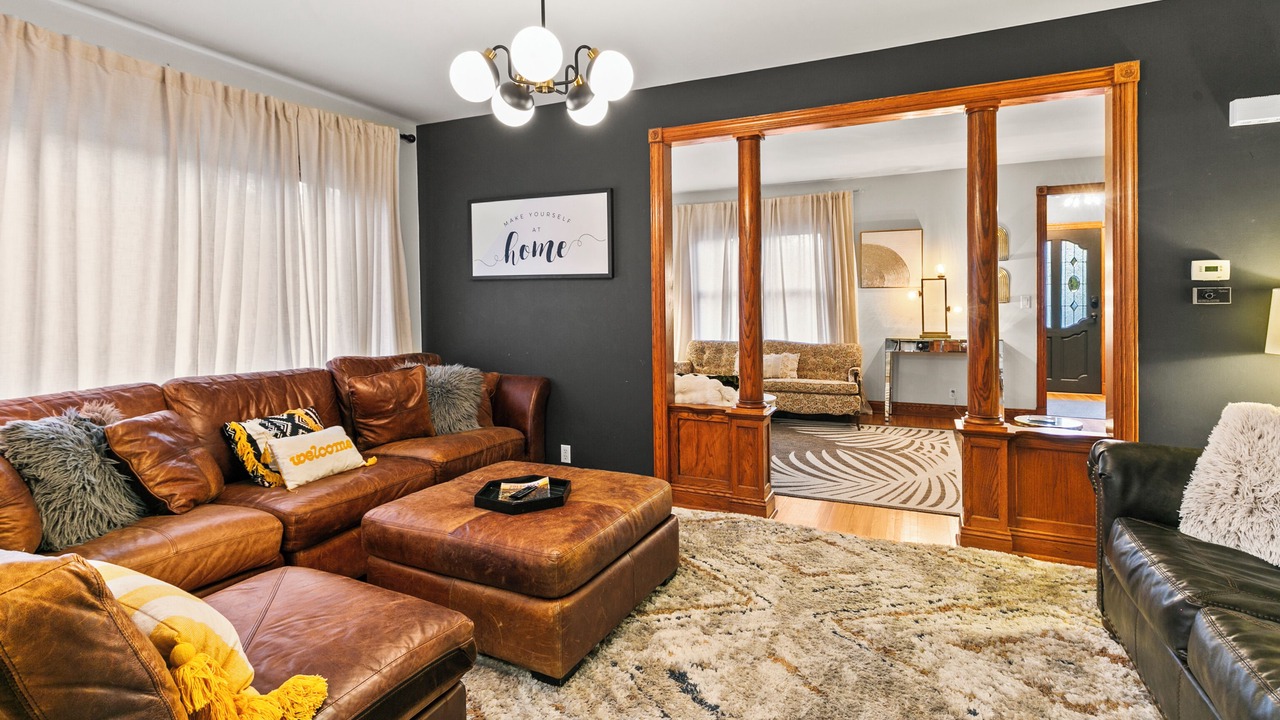 Photo of Livingroom in Benson Gardens