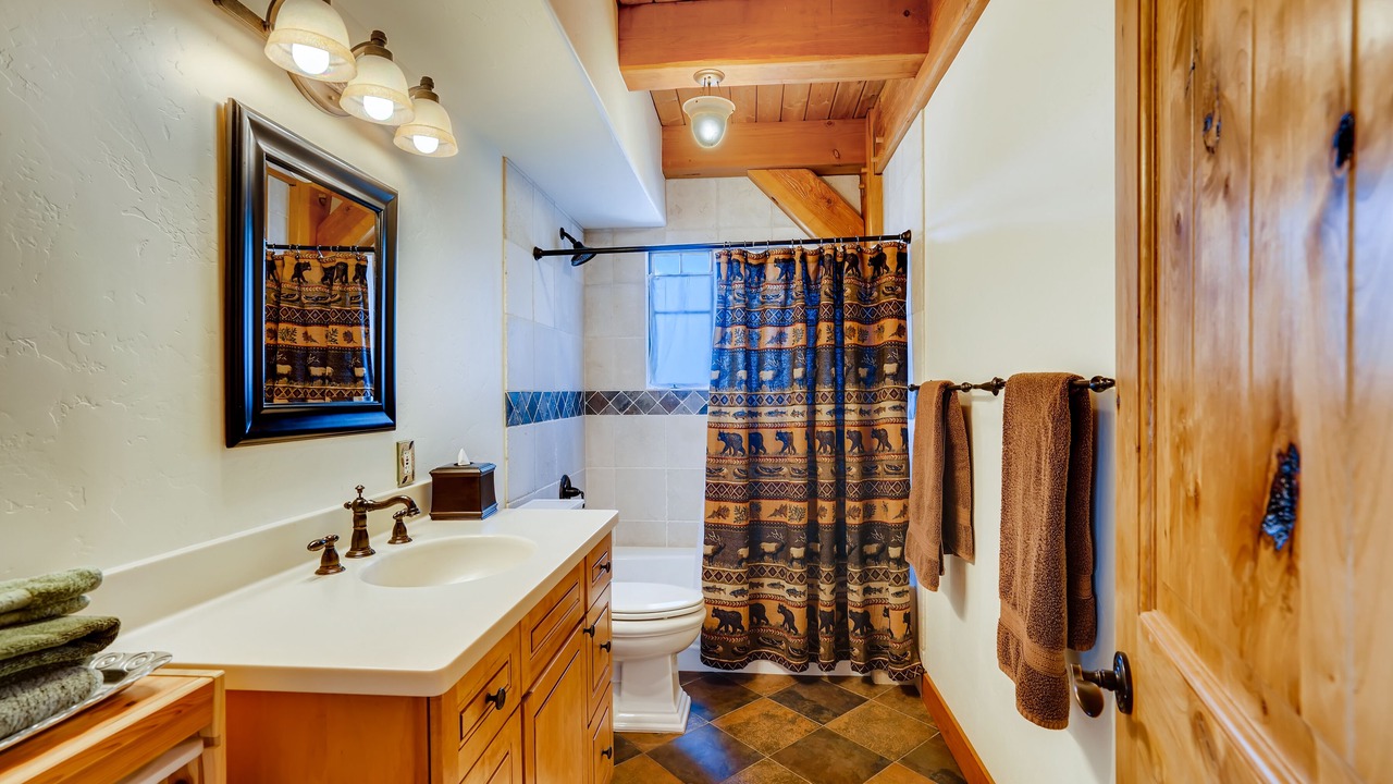 Photo of Bathroom in Red Cliff