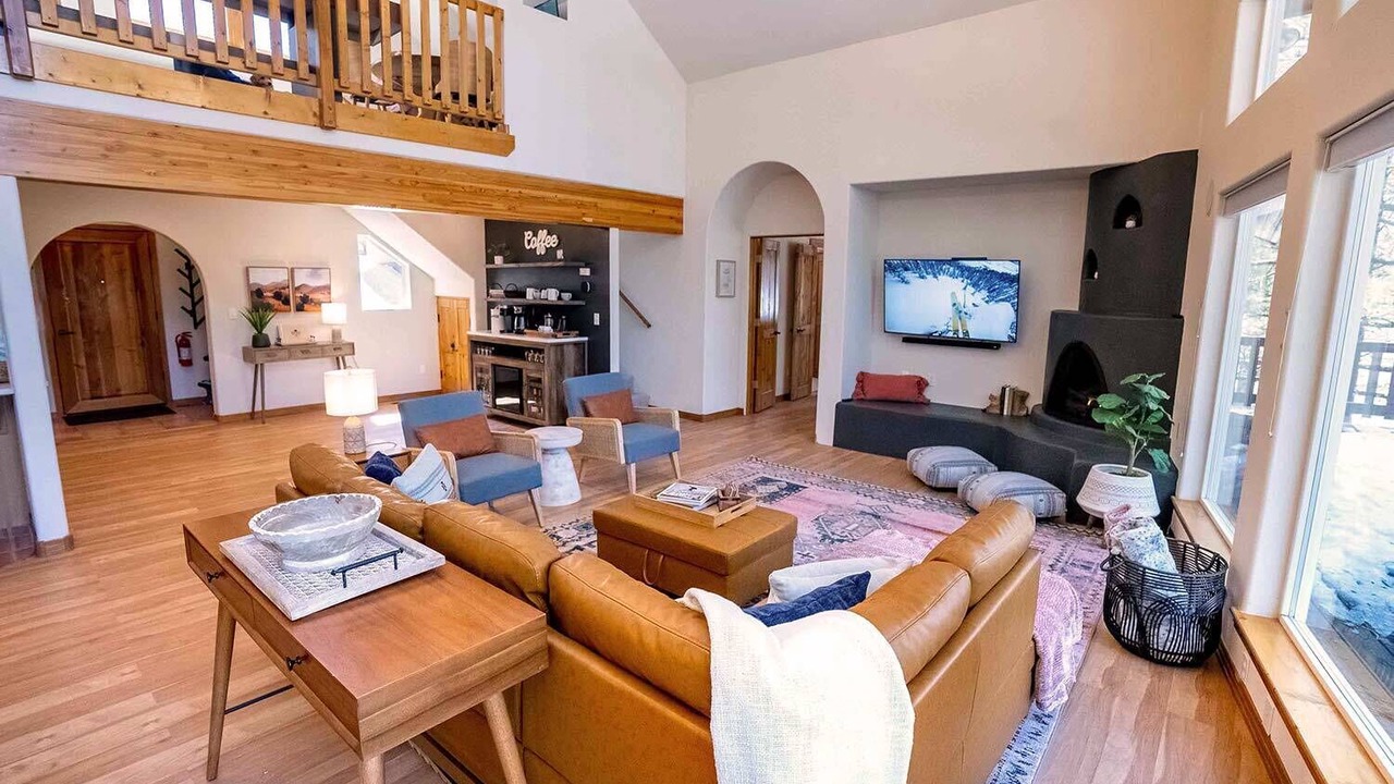 Photo of Livingroom in Angel Fire