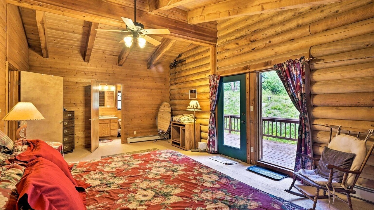 Photo of Bedroom in Alma