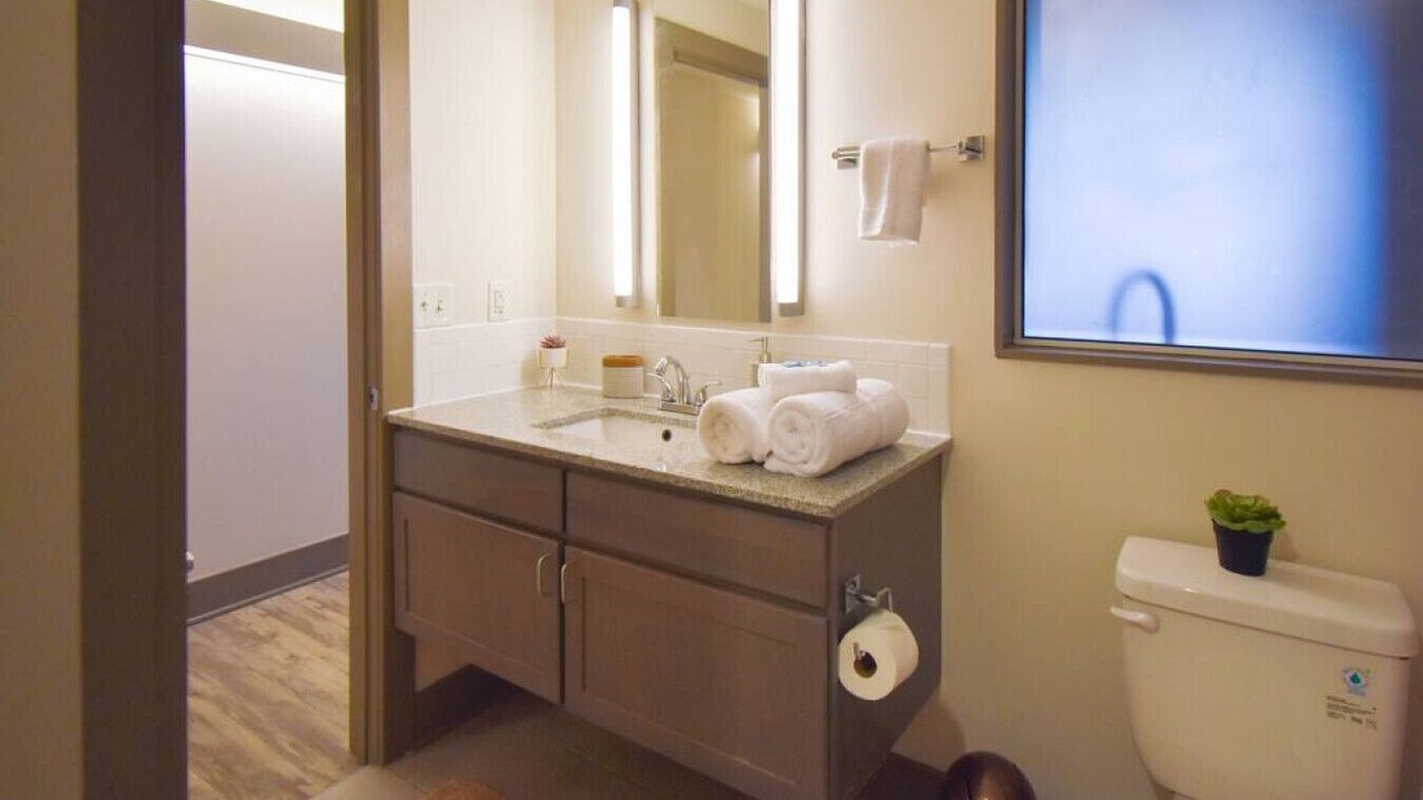 Photo of Bathroom in Hanover Place