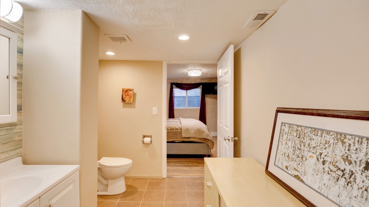 Photo of Bathroom in Elizabeth
