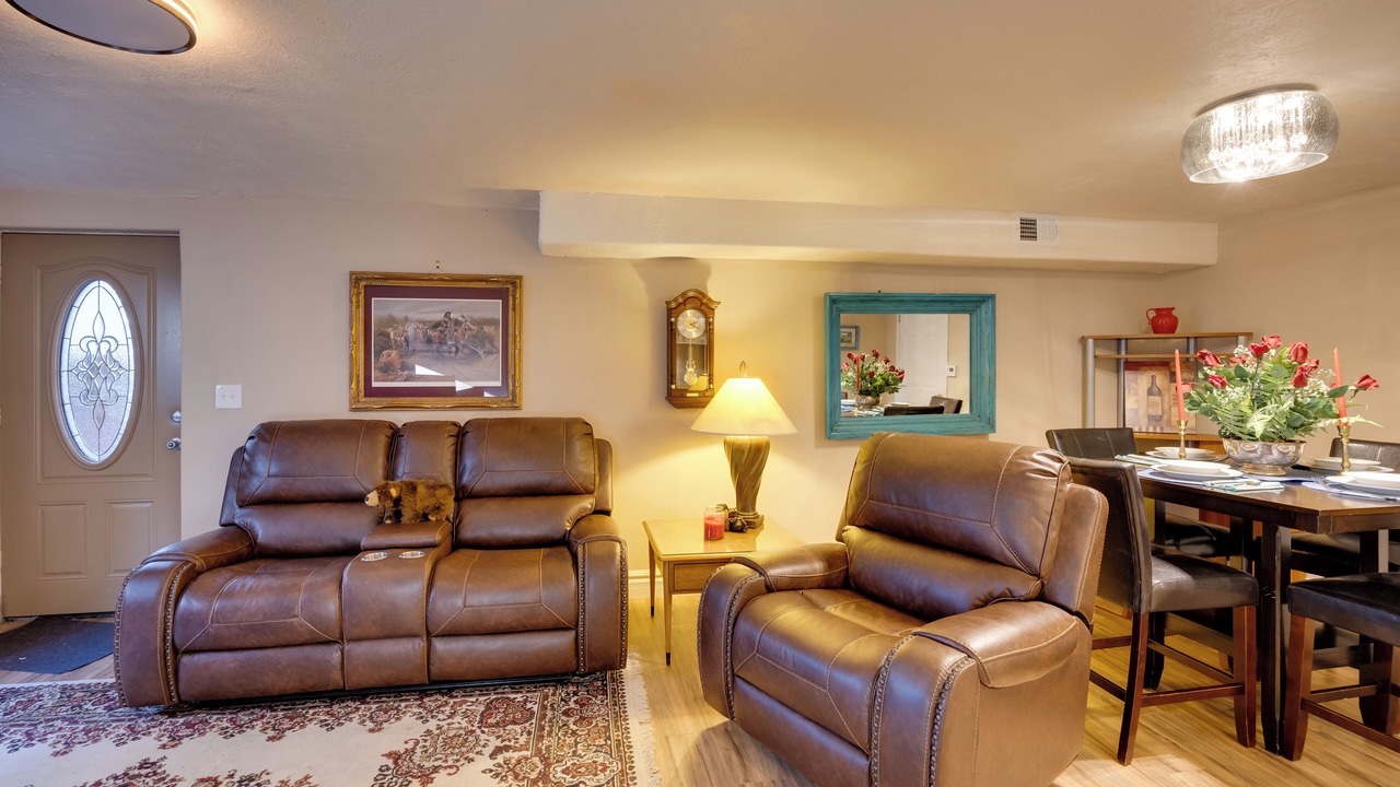 Photo of Livingroom in Elizabeth