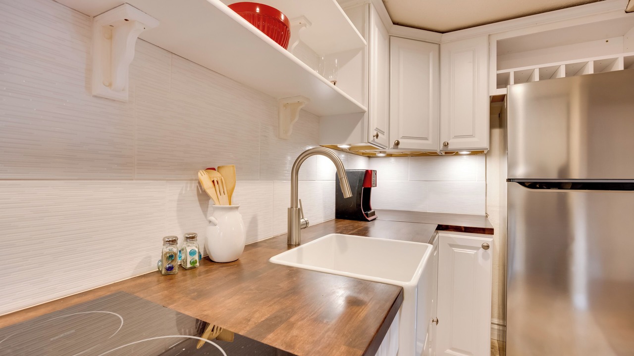 Photo of Kitchen in Elizabeth