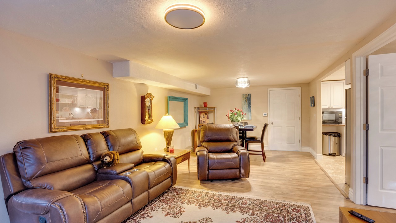Photo of Livingroom in Elizabeth