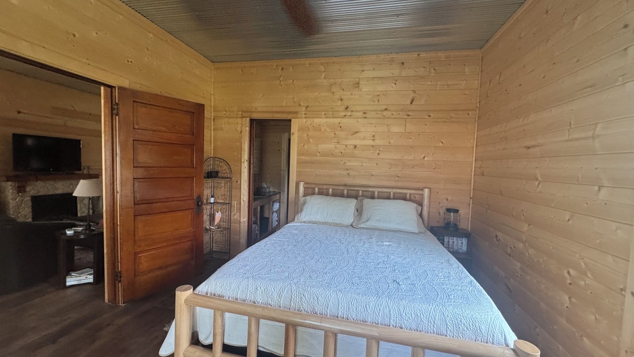 Photo of Bedroom in Ainsworth