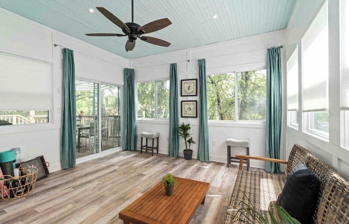 Photo of Livingroom in Southmoreland