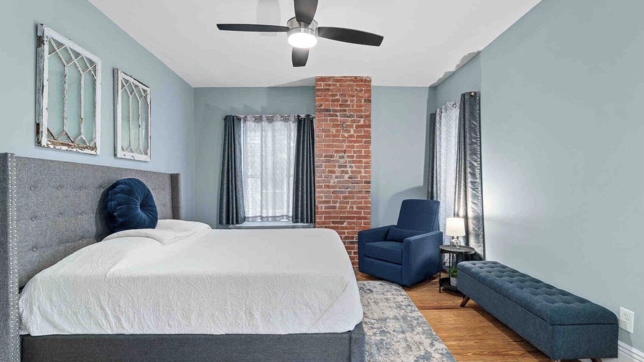 Photo of Bedroom in Southmoreland
