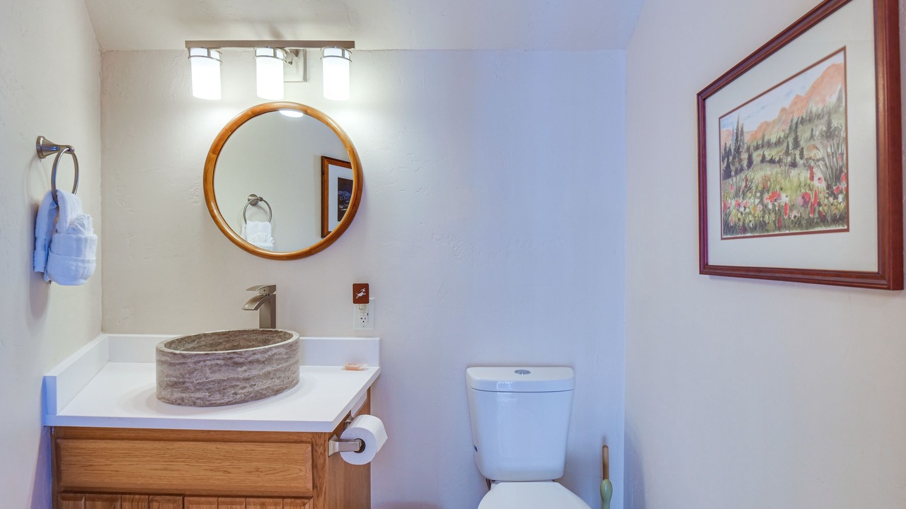 Photo of Bathroom in Warrior's Mark West