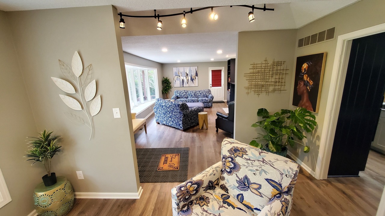 Photo of Livingroom in Lawrence