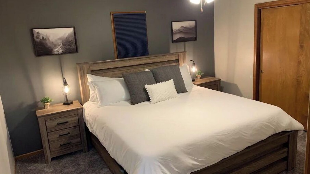 Photo of Bedroom in Ashland