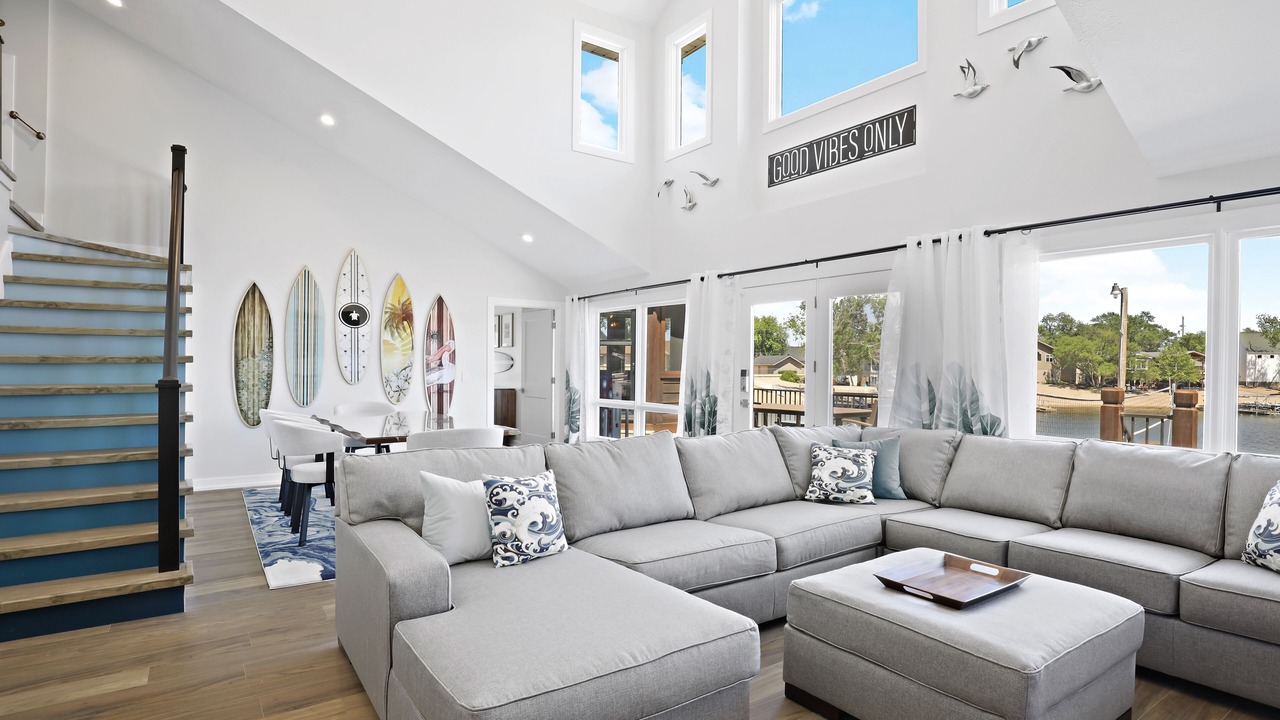 Photo of Livingroom in LaPlatte I