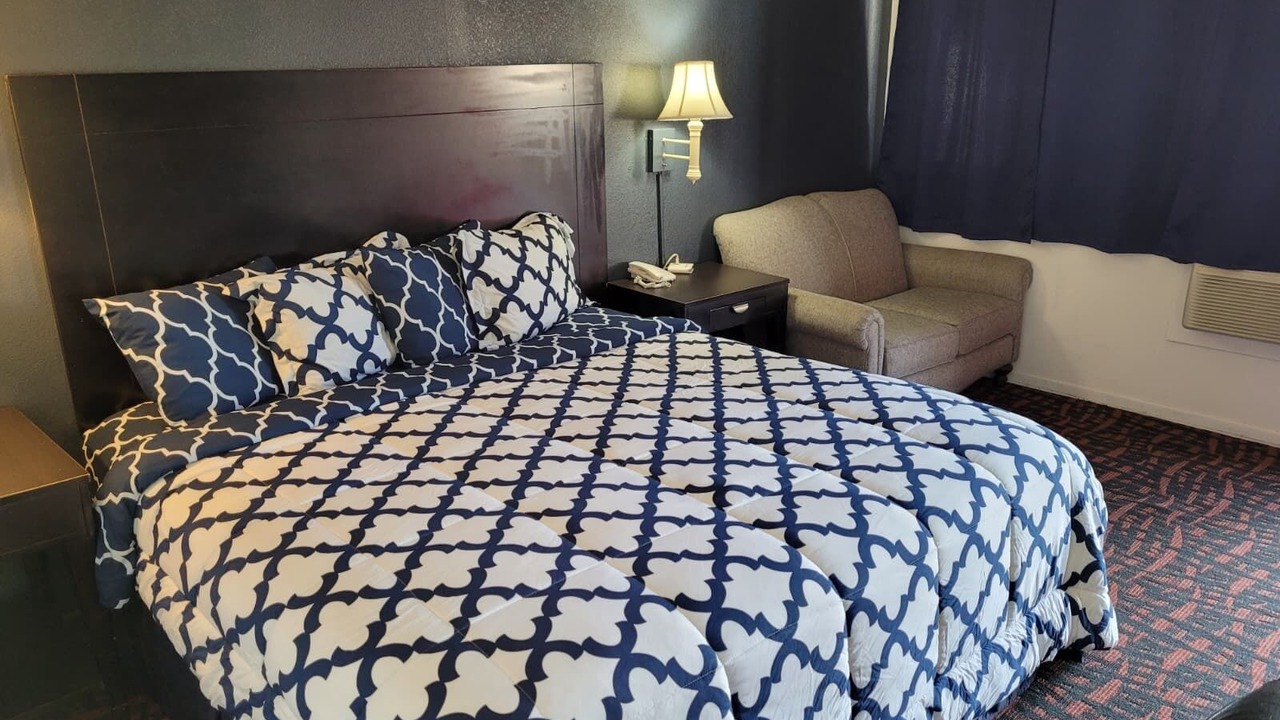 Photo of Bedroom in Hutchinson