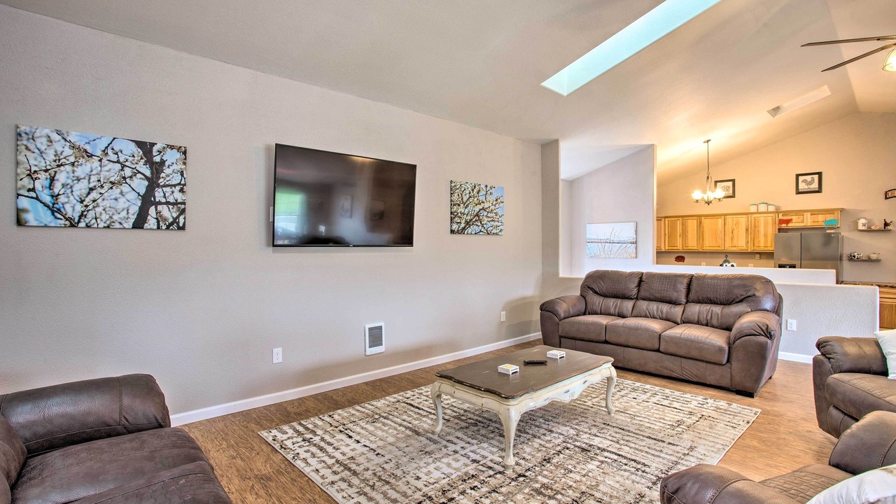 Photo of Bedroom in Fruitvale
