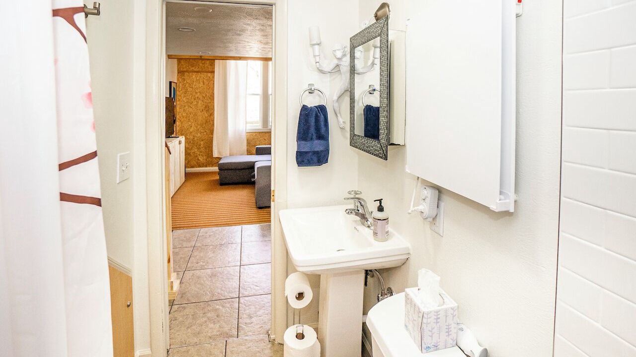 Photo of Bathroom in Aksarben - Elmwood Park