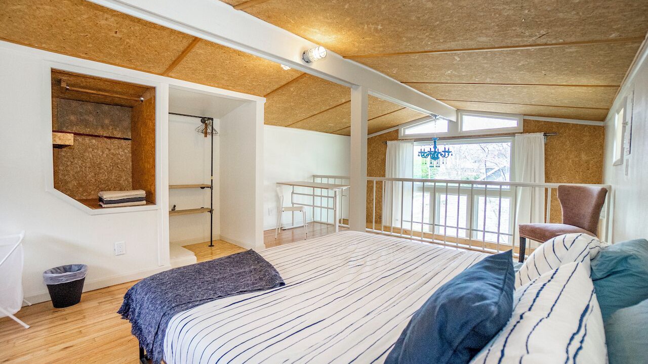Photo of Bedroom in Aksarben - Elmwood Park
