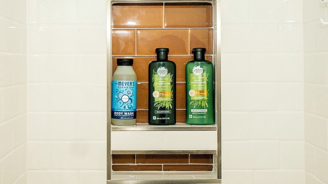 Photo of Bathroom in Aksarben - Elmwood Park