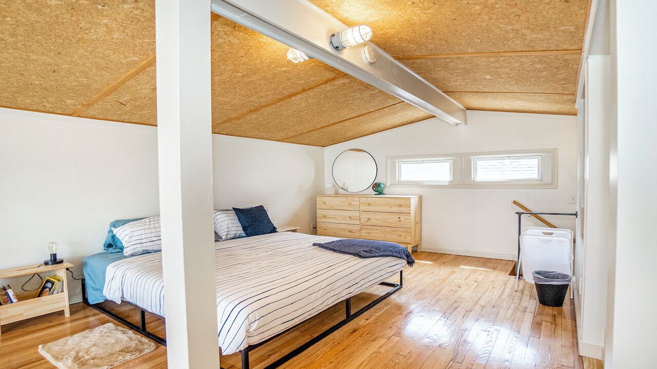 Photo of Bedroom in Aksarben - Elmwood Park