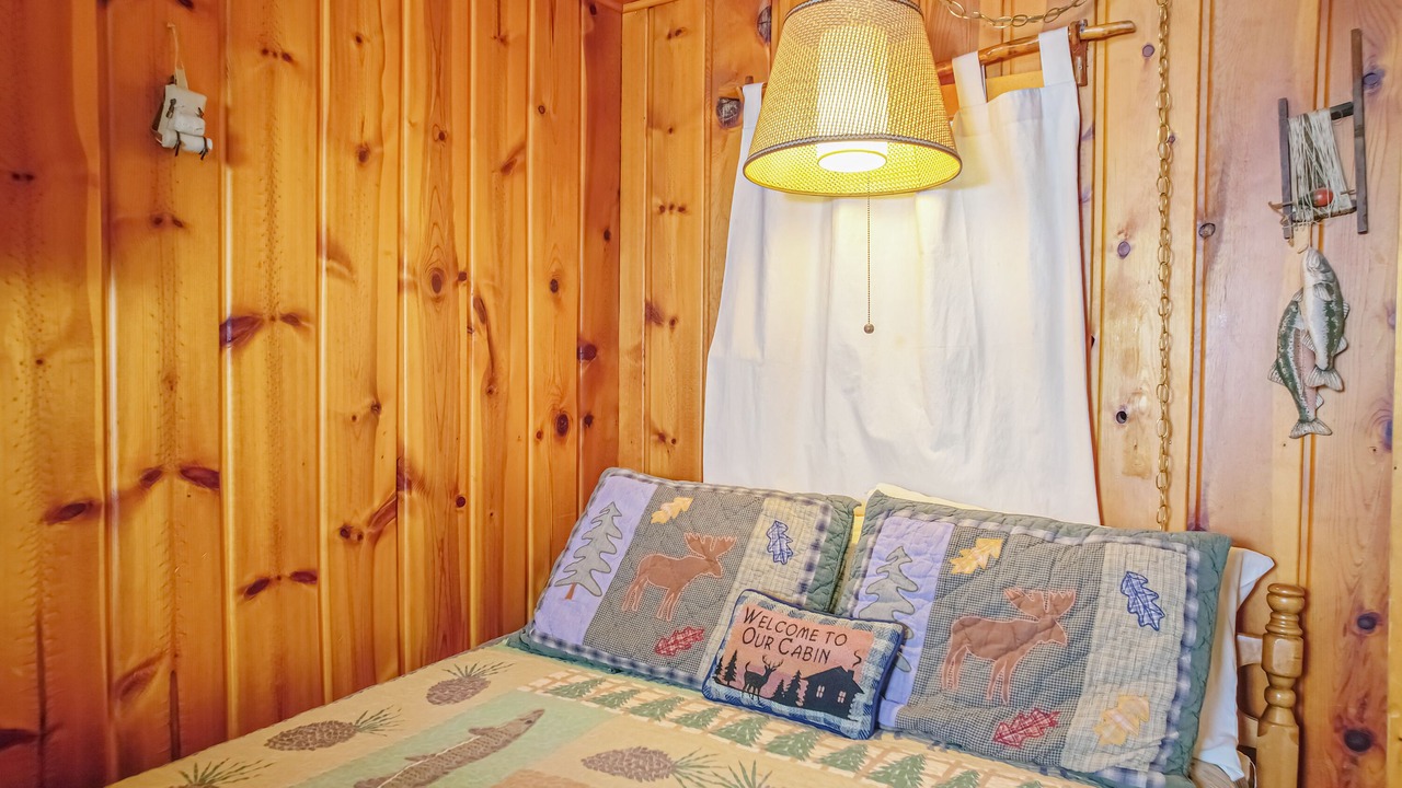 Photo of Bedroom in Aspen Brook