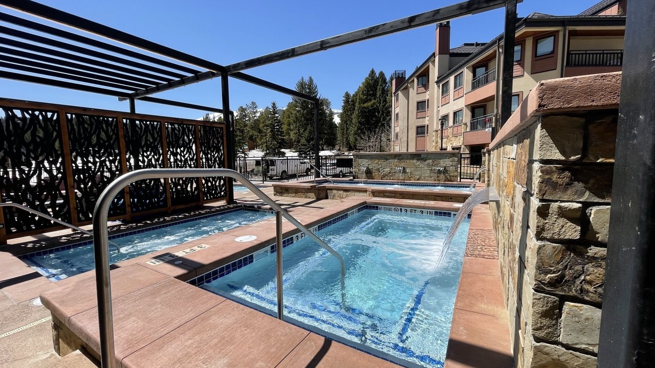 Photo of Outdoor in Peak 9