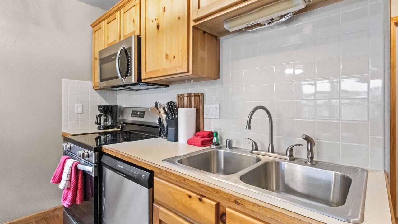Photo of Kitchen in Red River
