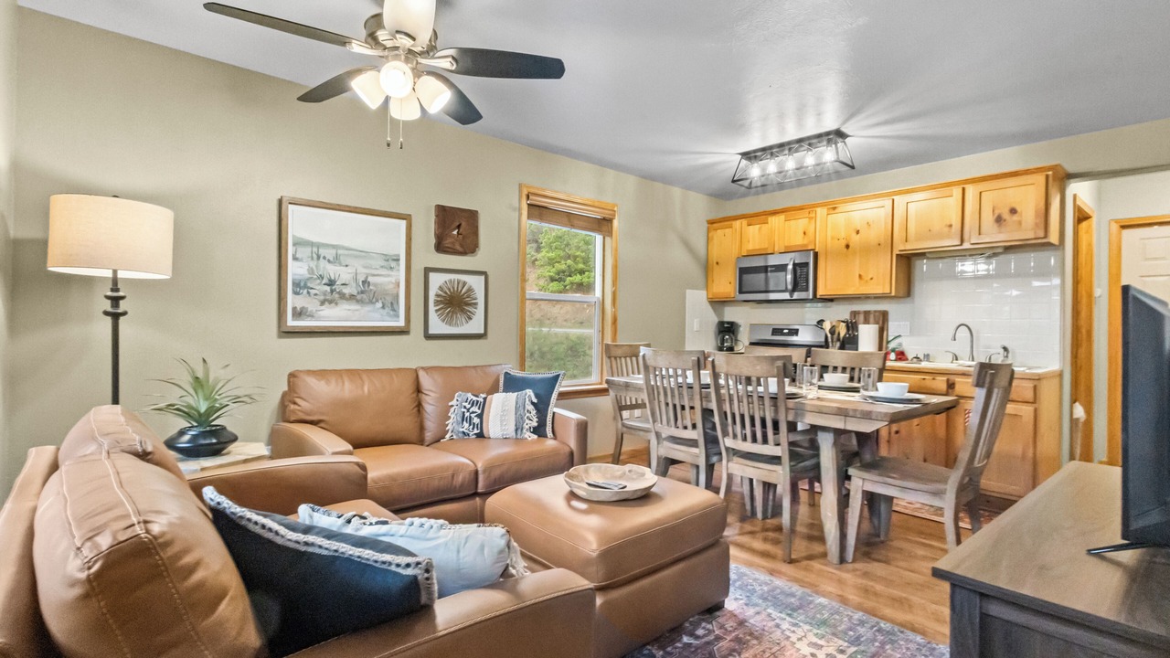 Photo of Livingroom in Red River