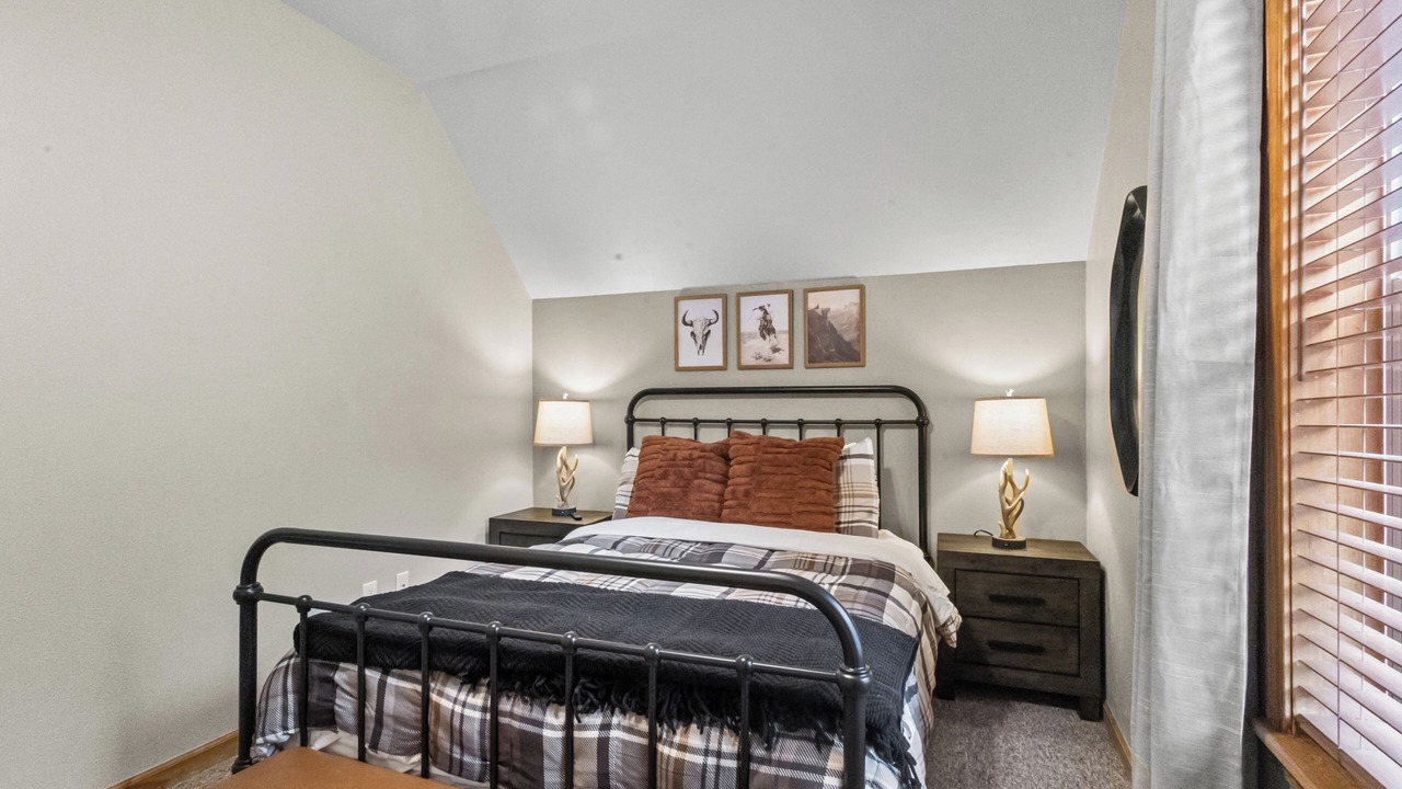 Photo of Bedroom in Red River
