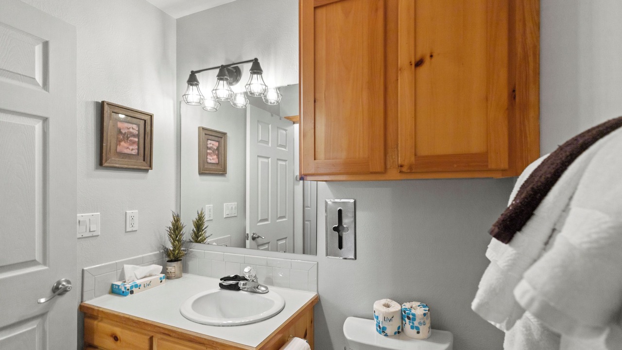 Photo of Bathroom in Red River