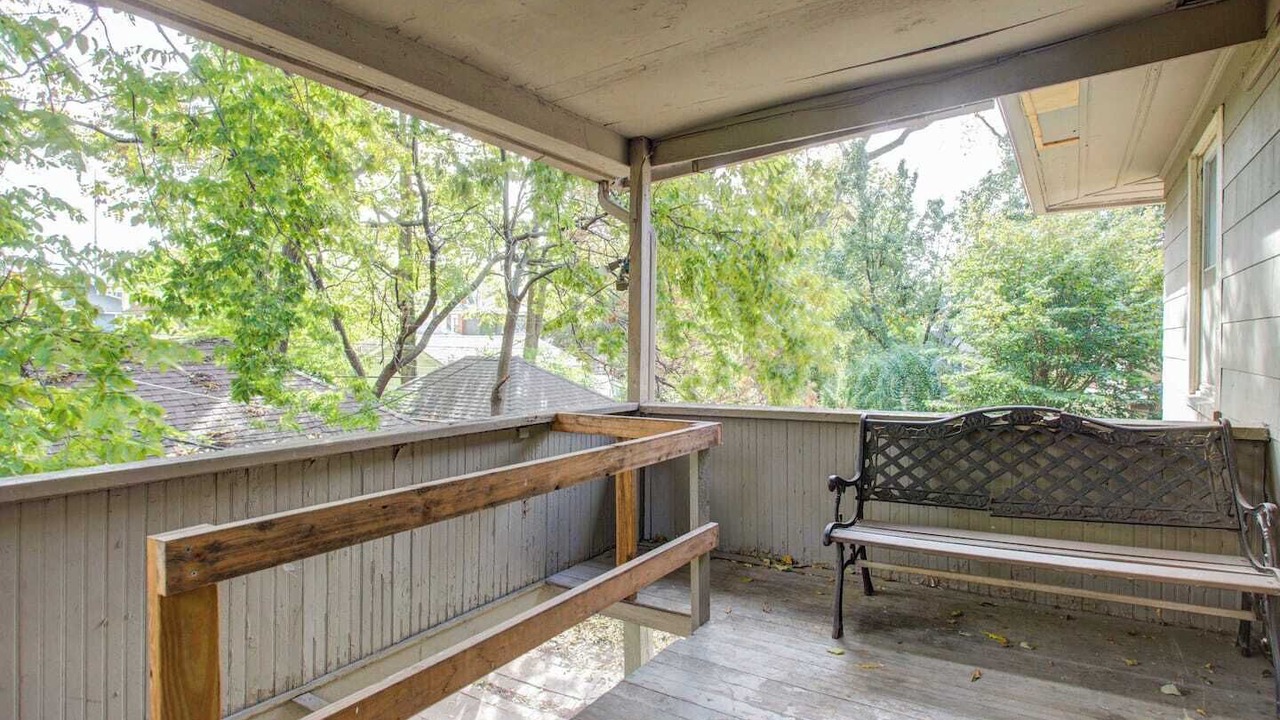 Photo of Outdoor in South Hyde Park