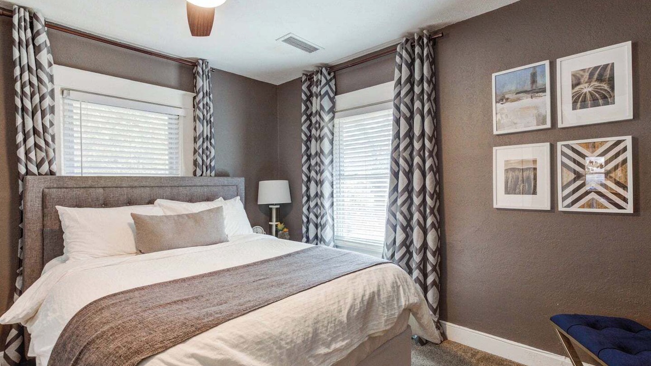 Photo of Bedroom in South Hyde Park