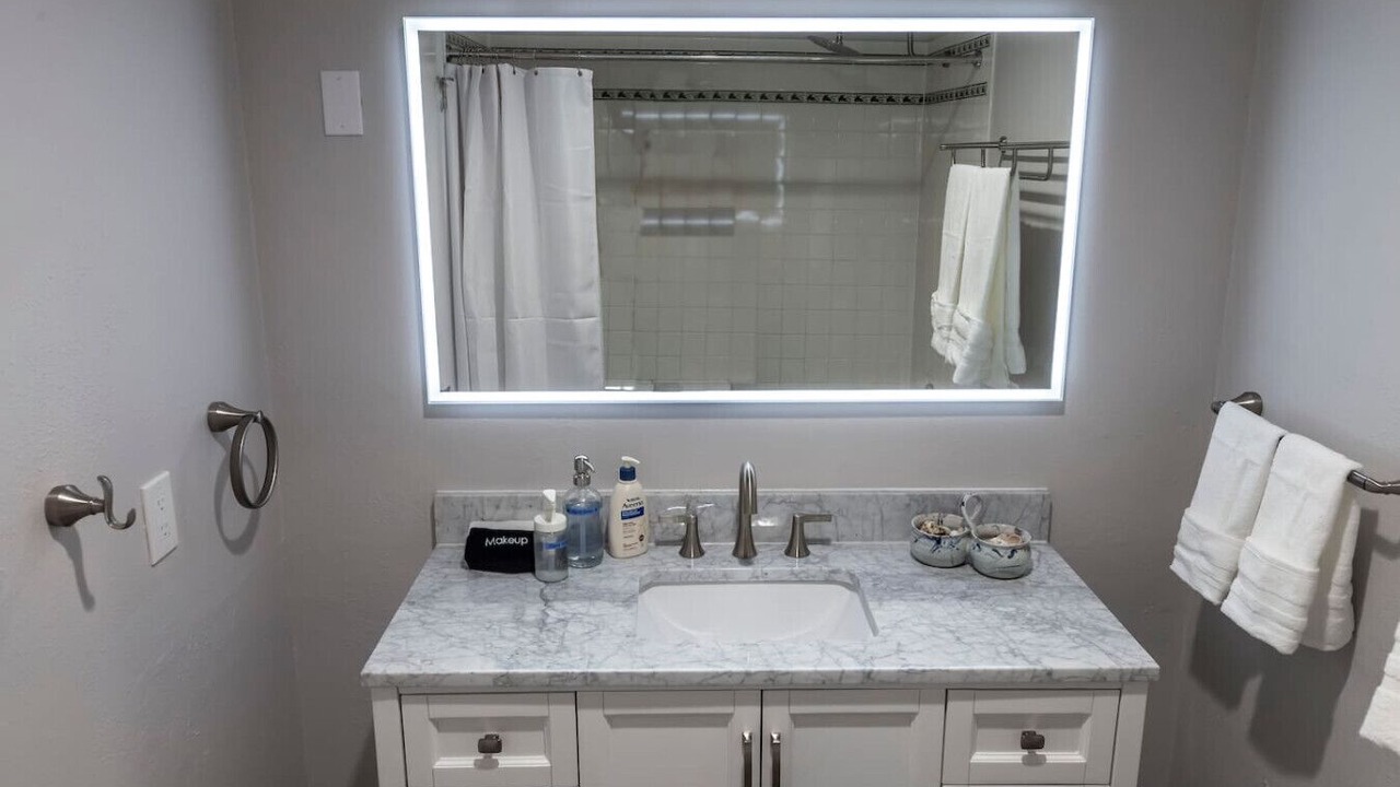 Photo of Bathroom in North Central Westminster
