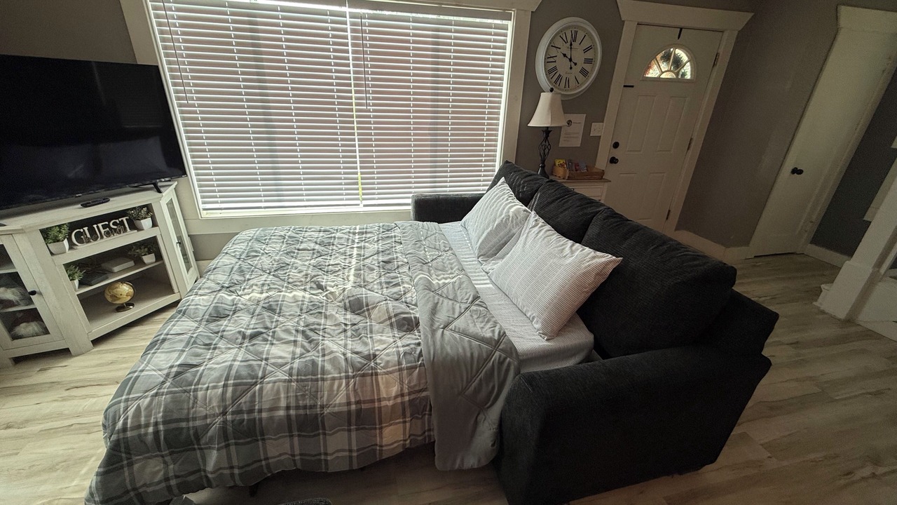 Photo of Bedroom in Salina