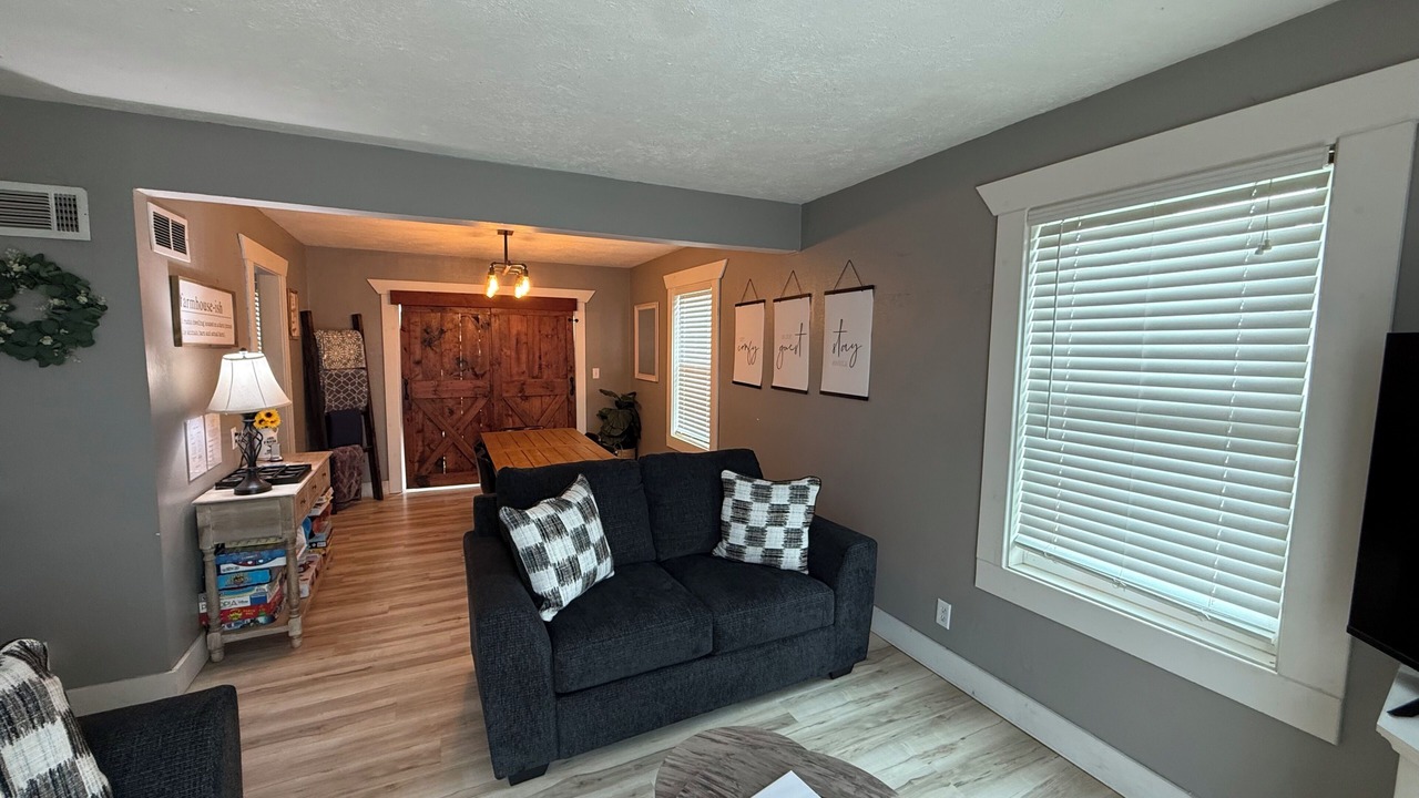 Photo of Livingroom in Salina