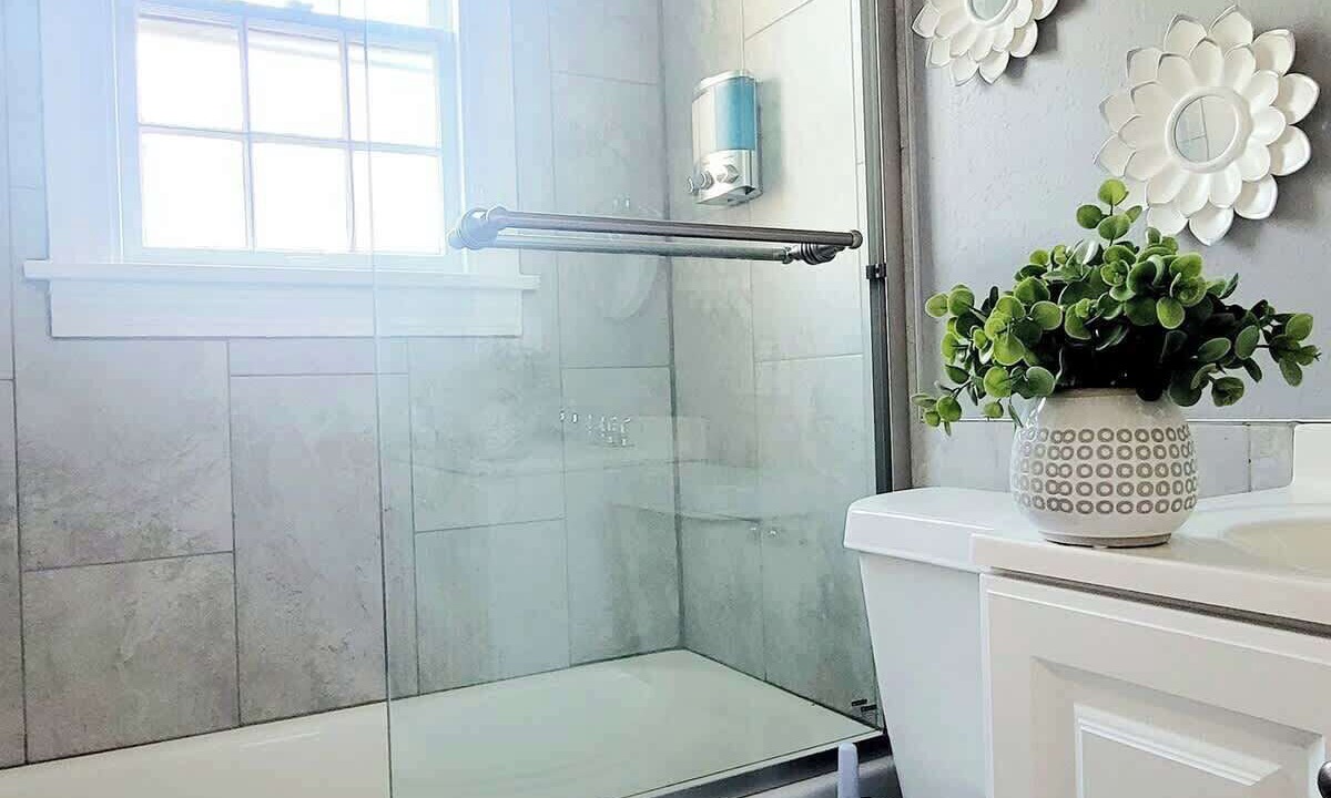 Photo of Bathroom in Golden