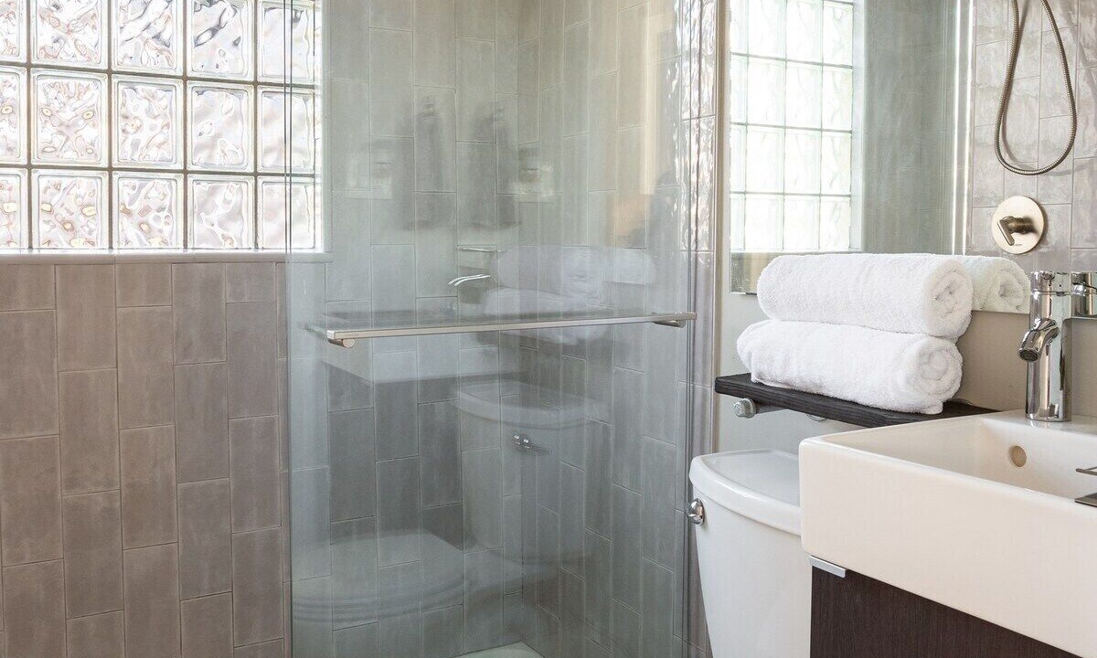 Photo of Bathroom in West Plaza