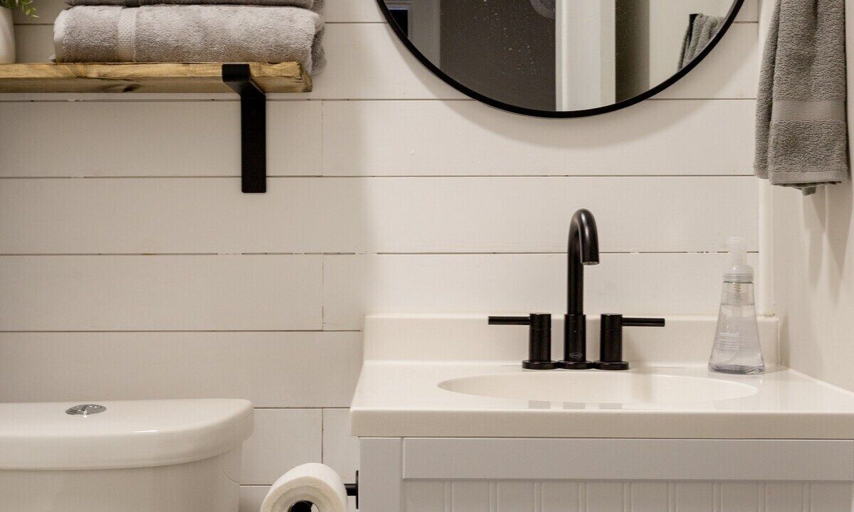 Photo of Bathroom in Riverview