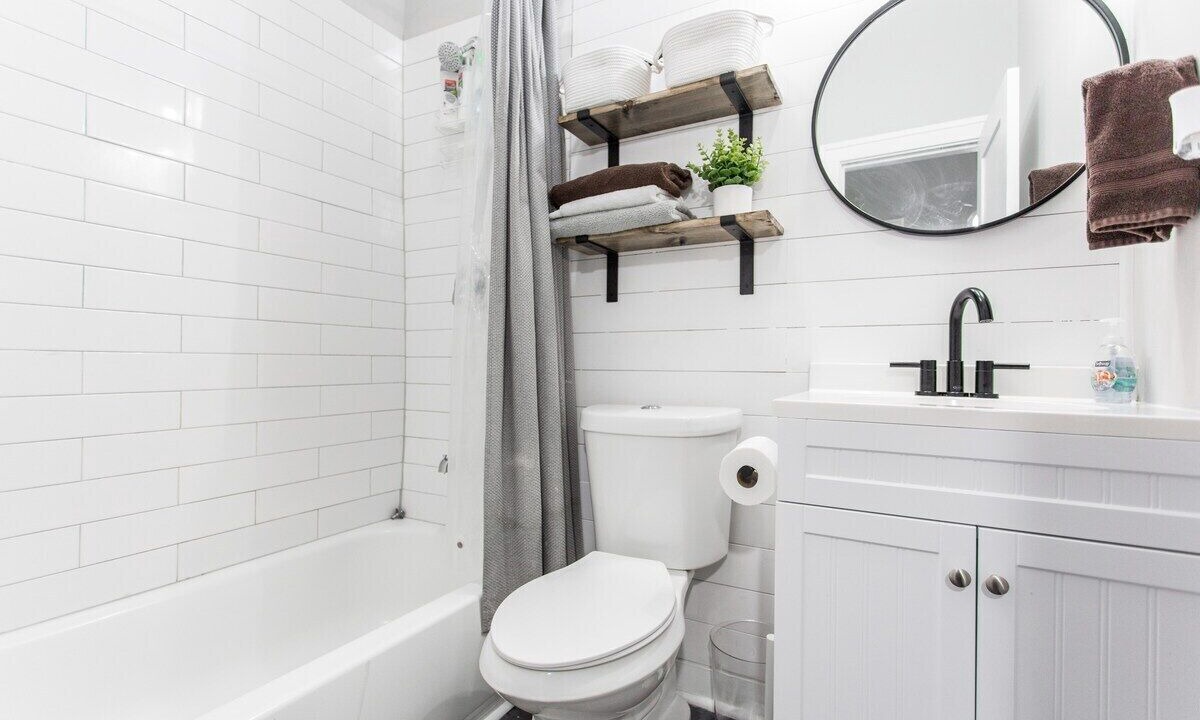 Photo of Bathroom in Riverview