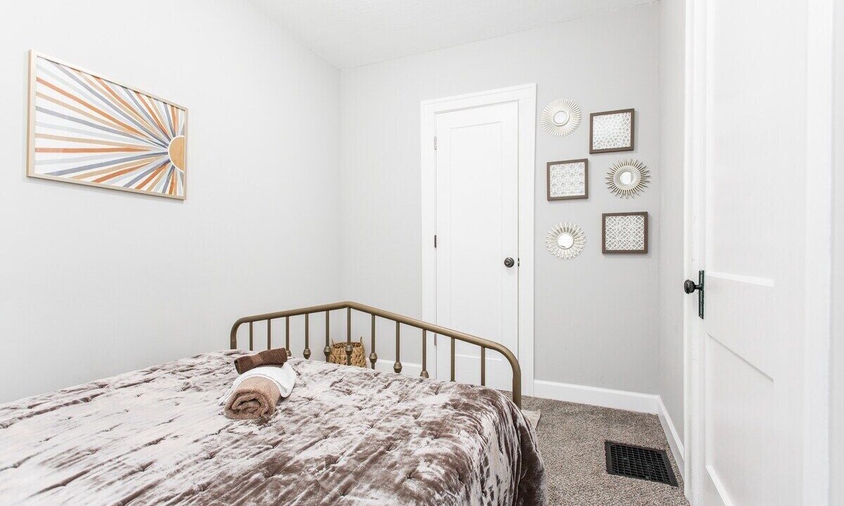 Photo of Bedroom in Riverview