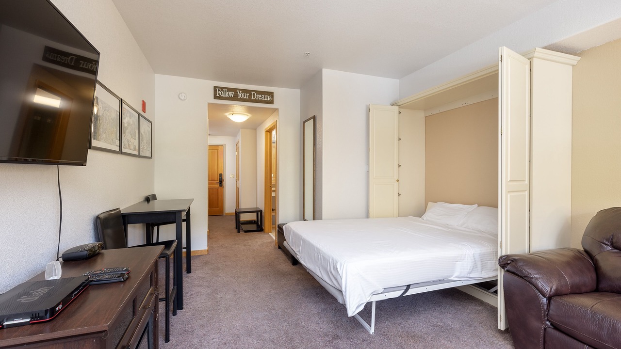 Photo of Bedroom in Mountain House