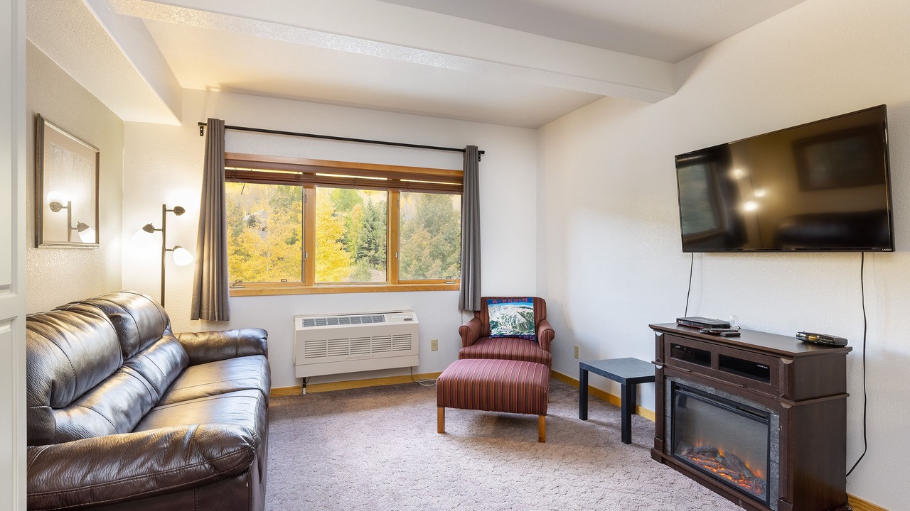 Photo of Livingroom in Mountain House