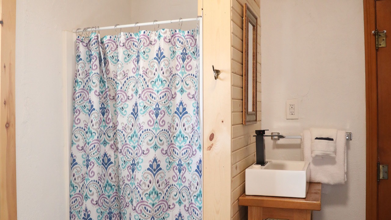 Photo of Bathroom in Wa Keeney