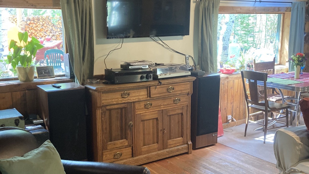 Photo of Livingroom in Eldora