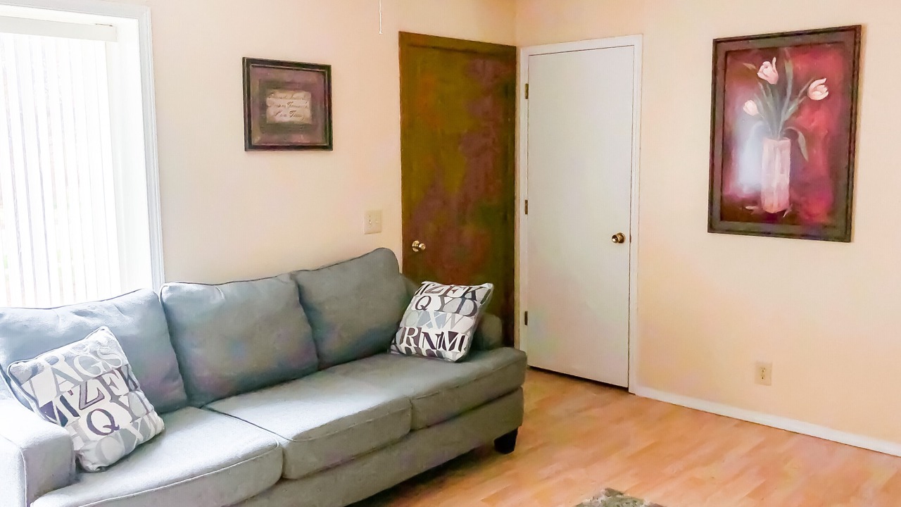 Photo of Livingroom in McPherson