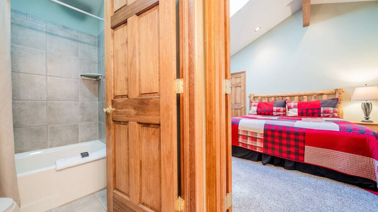 Photo of Bathroom in Aspen Brook
