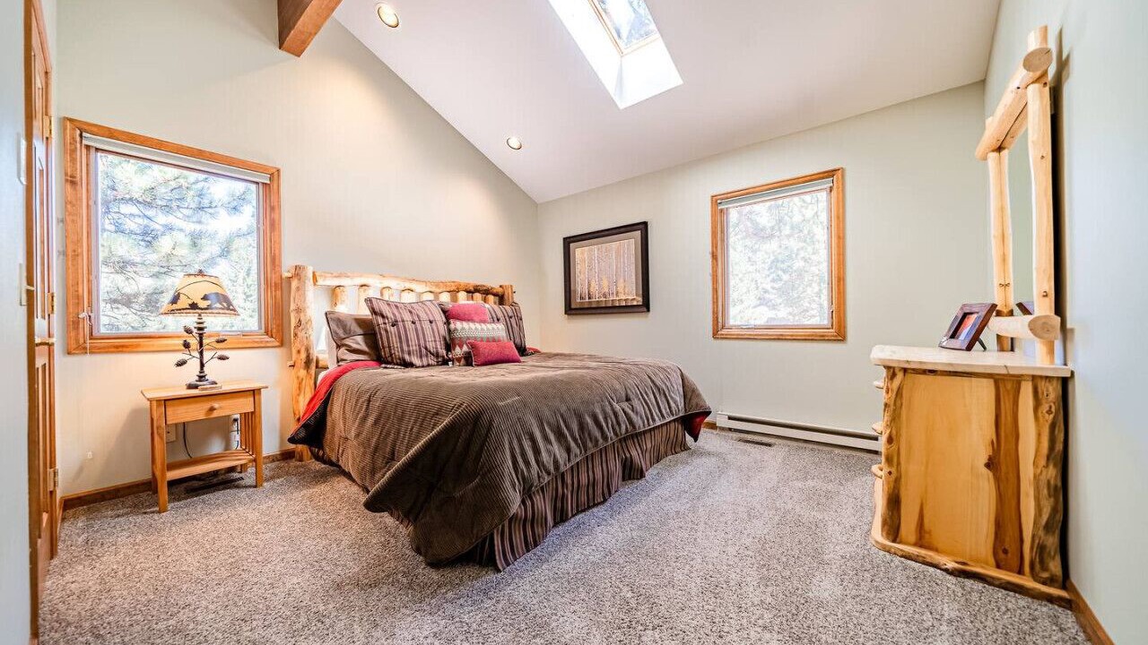 Photo of Bedroom in Aspen Brook