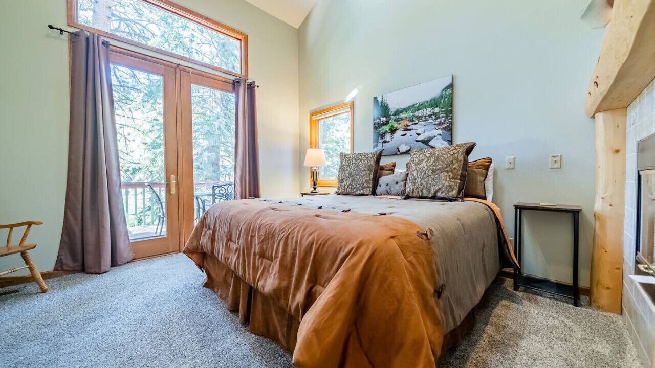 Photo of Bedroom in Aspen Brook